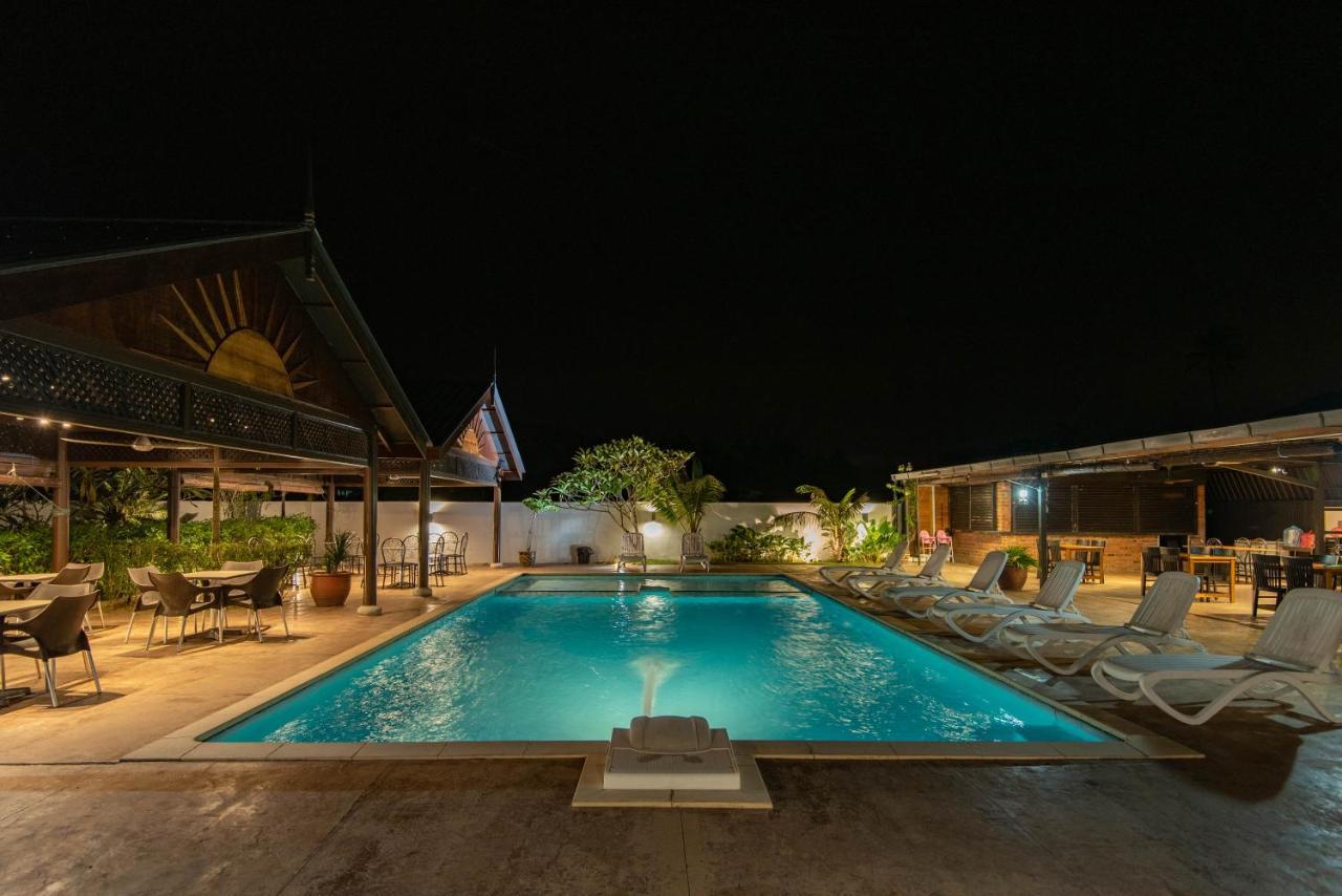 Riverra Inn Langkawi Kuah Kültér fotó