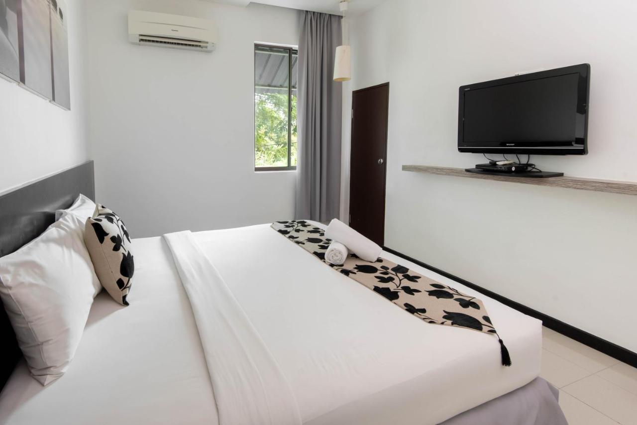 Riverra Inn Langkawi Kuah Kültér fotó