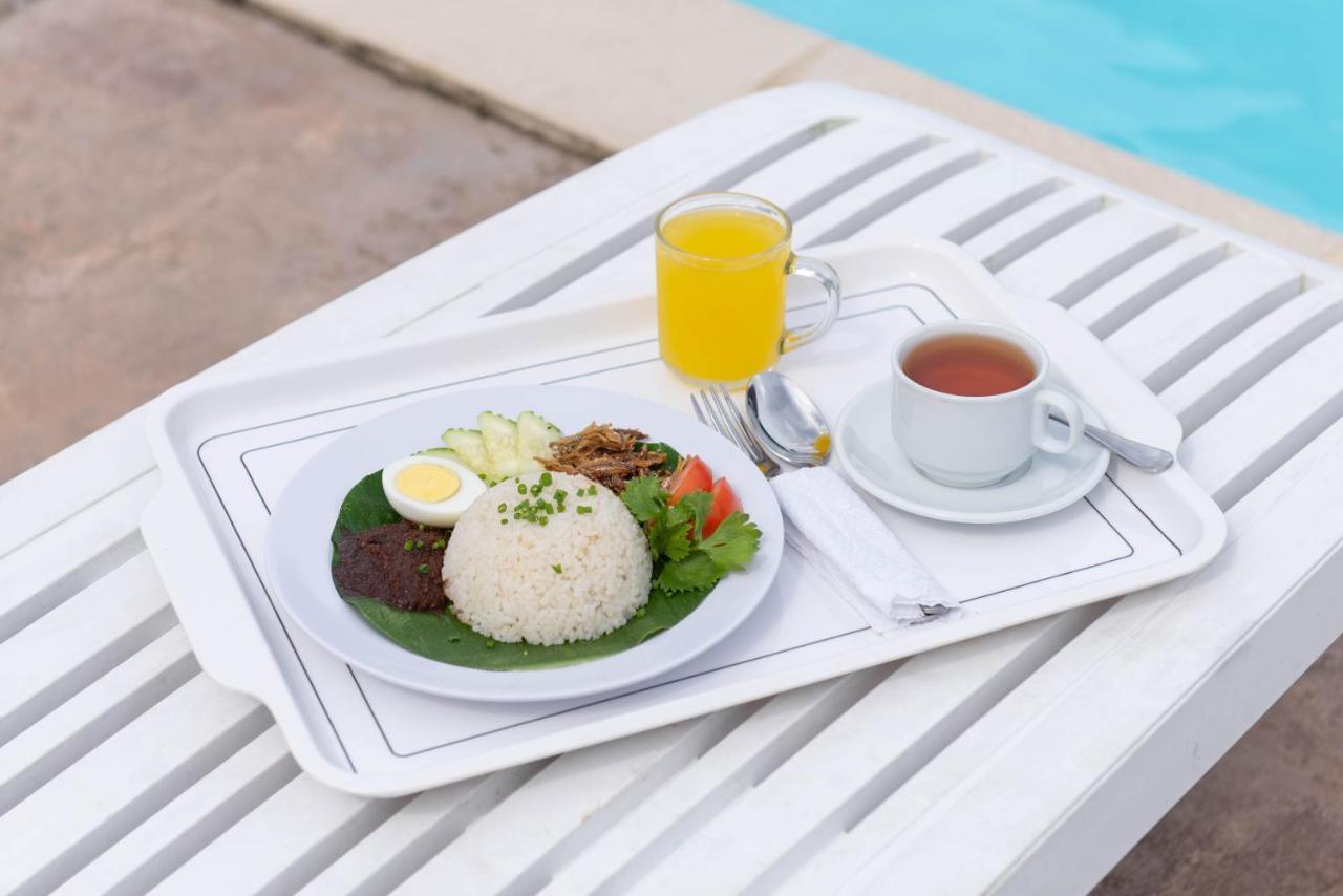 Riverra Inn Langkawi Kuah Kültér fotó