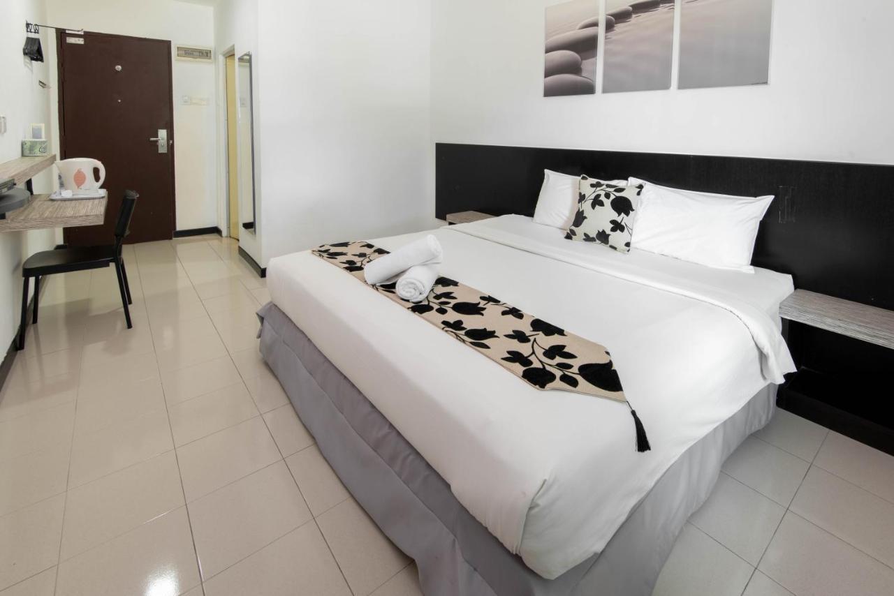 Riverra Inn Langkawi Kuah Kültér fotó