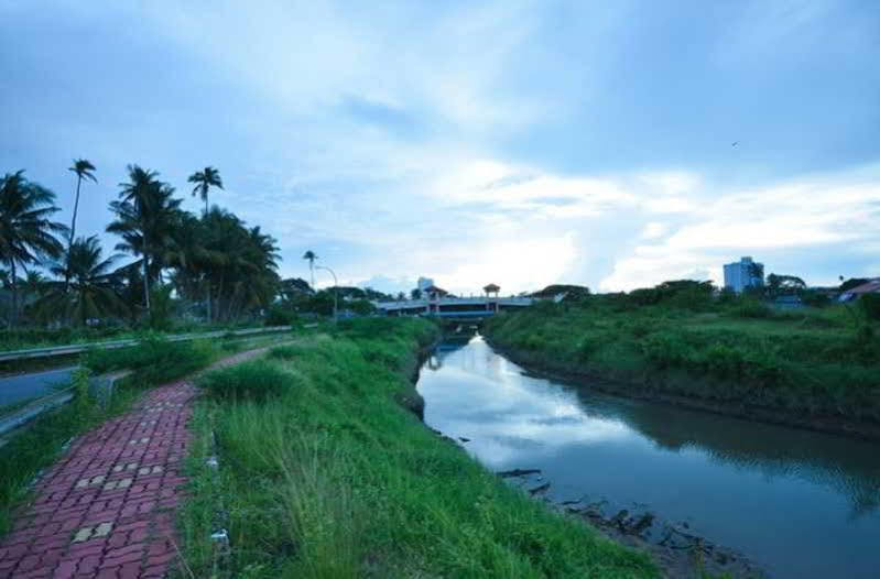 Riverra Inn Langkawi Kuah Kültér fotó